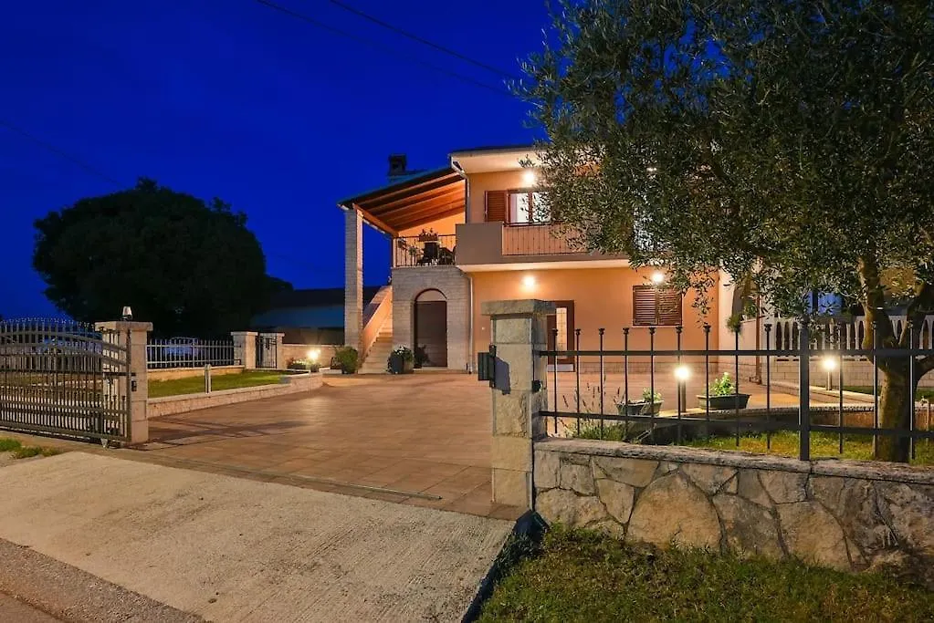 Villa Dobran By Istrialux Rebici