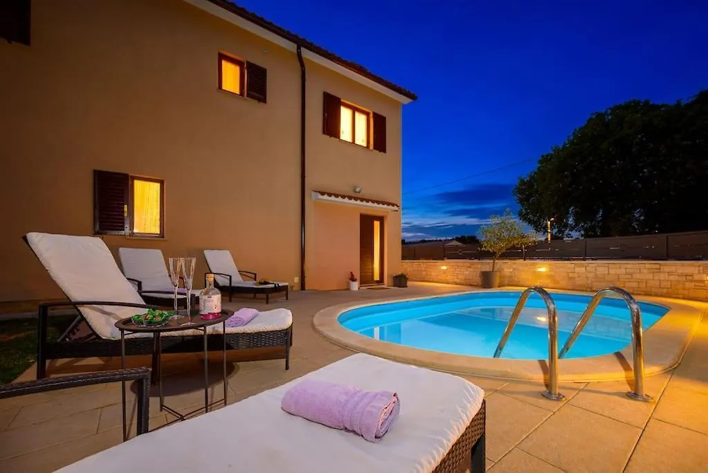Villa Dobran By Istrialux Rebici 0*,